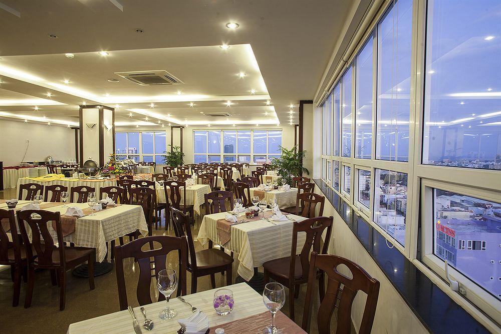 Vian Hotel Дананг Экстерьер фото
