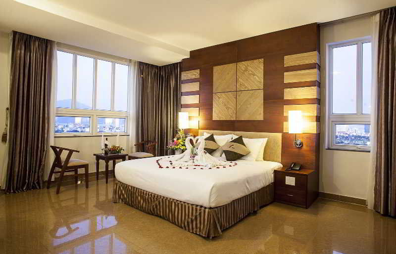 Vian Hotel Дананг Экстерьер фото